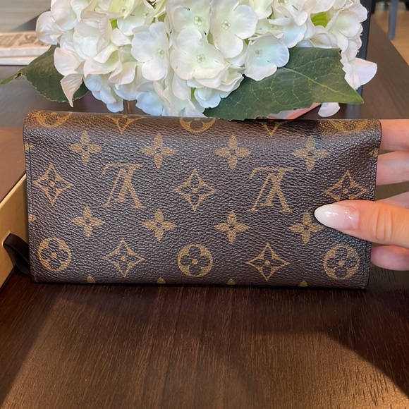 Louis Vuitton wallet. 💯 Authentic! - Picture 4 of 4